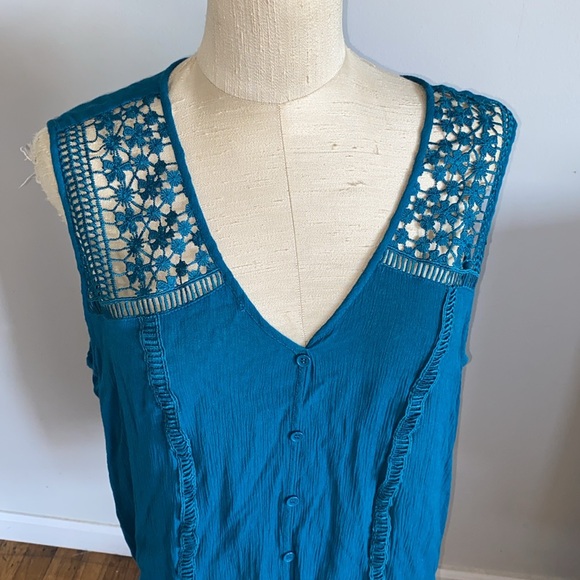 Lane Bryant 22 sleeveless blouse - Picture 3 of 8